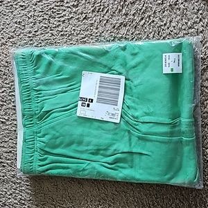 Woman within pants Large tall Vibrant green. Drawstring waist 2 side pockets.